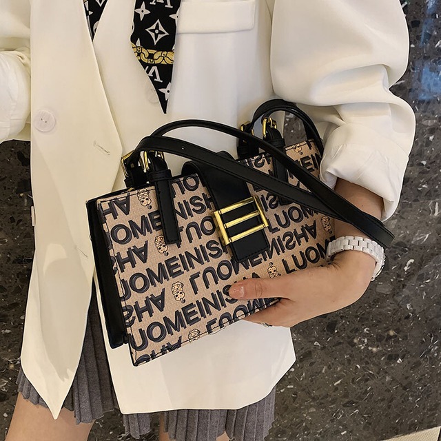 今年人気のスモールバッグウィメンズ2020新しいトレンディなワンショルダーアンダーアームバッグワイルドネットレッドインウエスタンスタイルスモールスクエアバッグ Tiancai_Wing_Bag80668320388