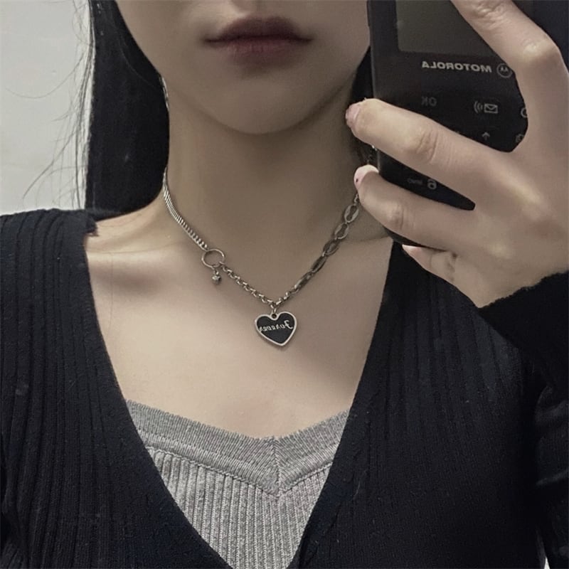 送料無料】KOREA ブラックネックレス チェーン アクセサリー