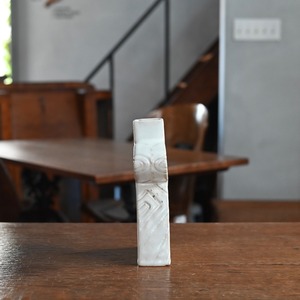 OluNoA / フラワーベース〈 花瓶・花器・一輪挿し・陶器・インテリア・置物 〉