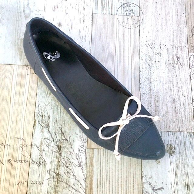 デッキシューズ風ポインテッドフラットパンプス