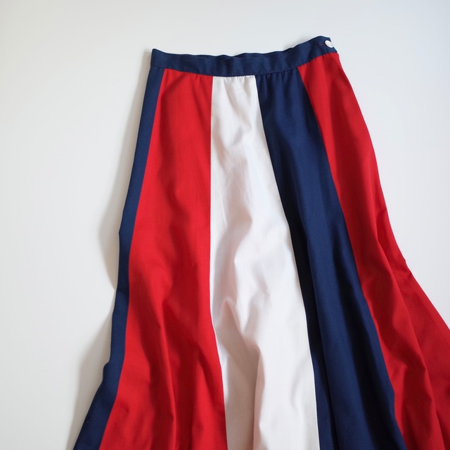 Tricolore color long skirt