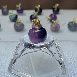 44.フローライトりんご・ペンダントトップ