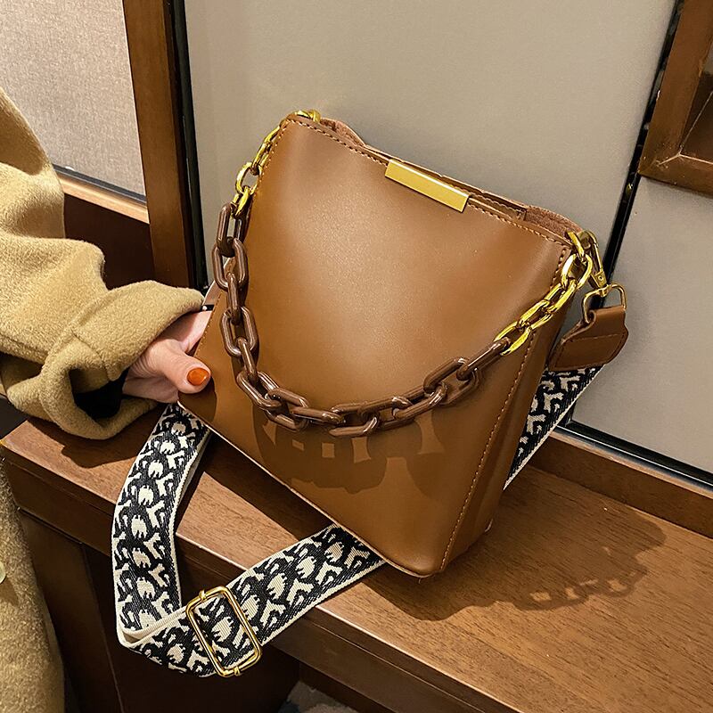 スタンダードオータムウィンターレッド レトロ 秋物 冬物 メッセンジャーバッグ 手作りハンドバック36509287009