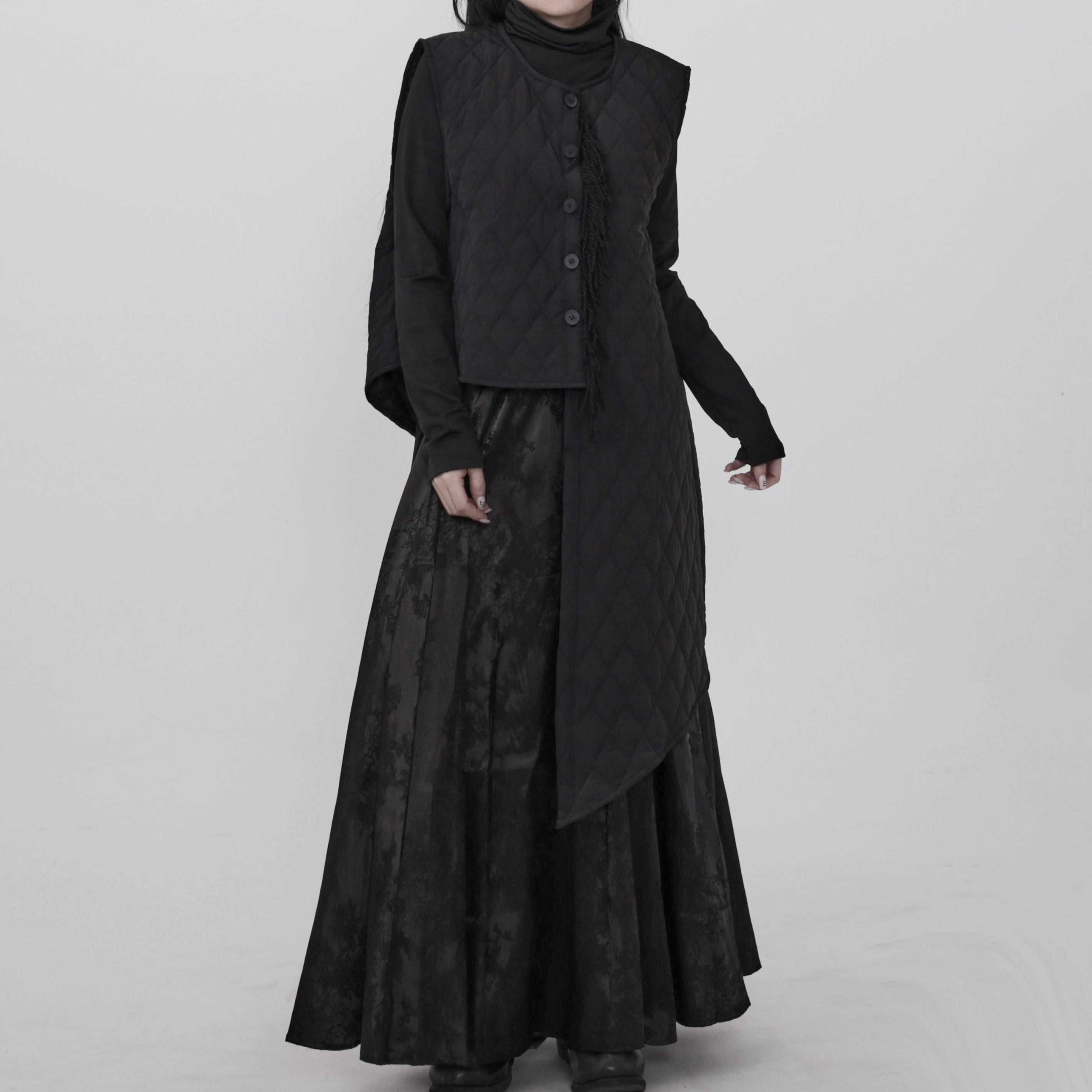 キルティング ロング丈 フリンジ付き ノースリーブアシンメトリージャケット 1color JK0323