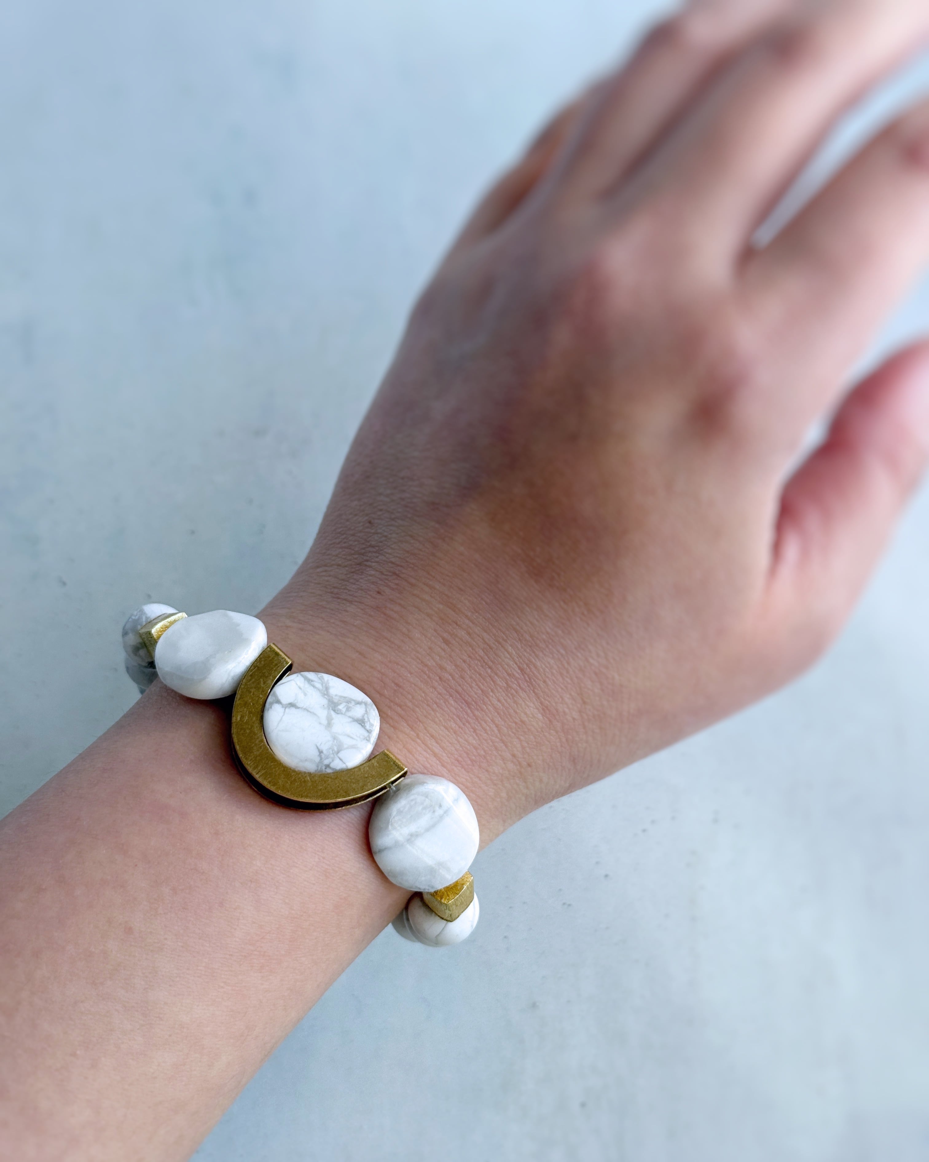 one color bracelet(ハウライト)