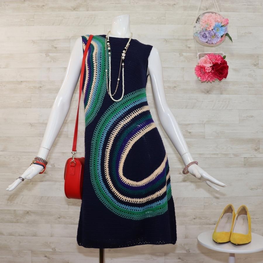 美品 シビラ インナー付き総柄ウールニットノースリーブワンピース定価5.6万円 黒 シビラ 毛 ウール 刺繍 ノースリーブワンピース(M)