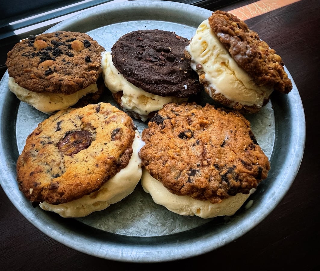 クッキーアイスサンドオーダー専用ページ アメリカンなクッキーアイスサンド（ザクザク食感のハードタイプ