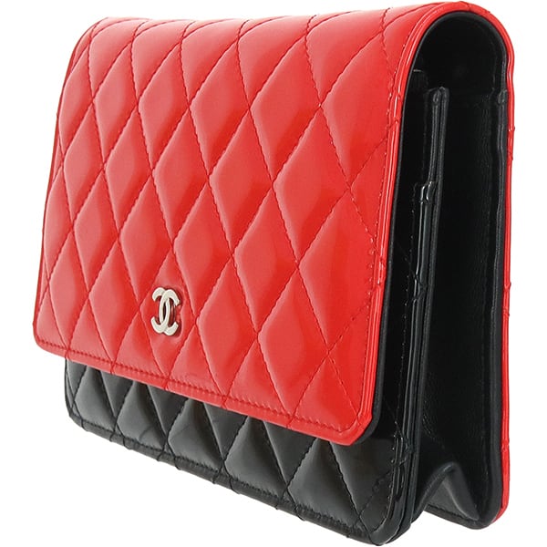ノベルティ Chanel チェーンウォレット パテントレザー Used CHANEL シャネル チェーンウォレット マトラッセ パテントレザー