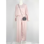 滑らかで肌ざわりが良いセットアップ／ピンク