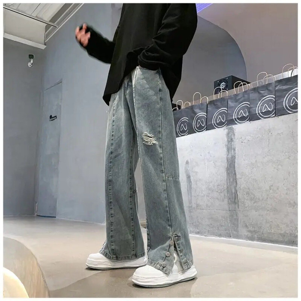 メンズレター刺繍ヒップホップルーズジーンズブロークンホール 