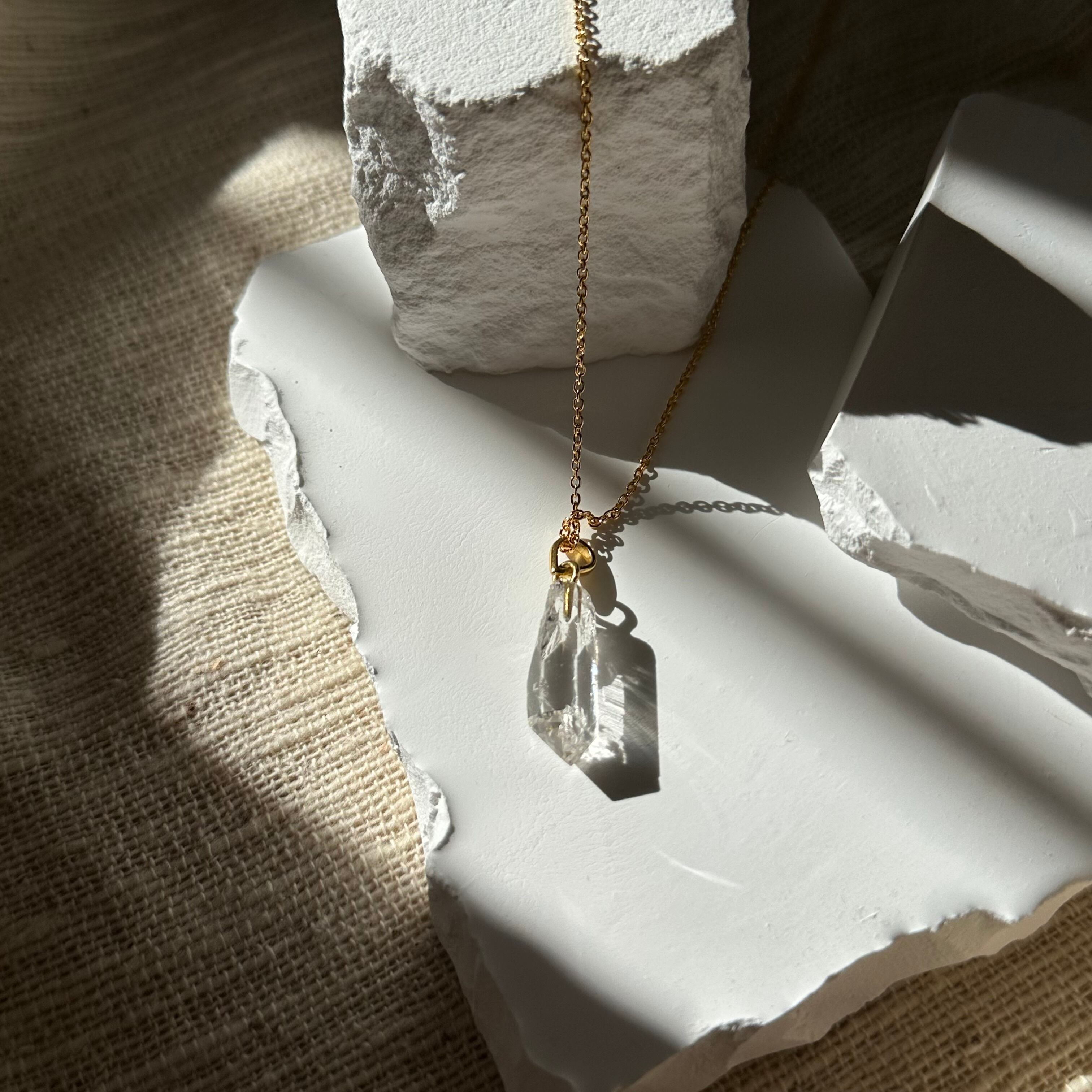 ドラゴンタートル　龍亀【ゴールド ルチル クォーツ】 ブラジル産 ドラゴンタートル龍亀【ゴールド ルチル クォーツ】 ブラジル産