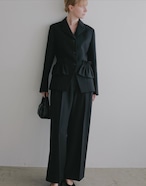 MANOF RUFFLE POCKET JACKET 2色展開