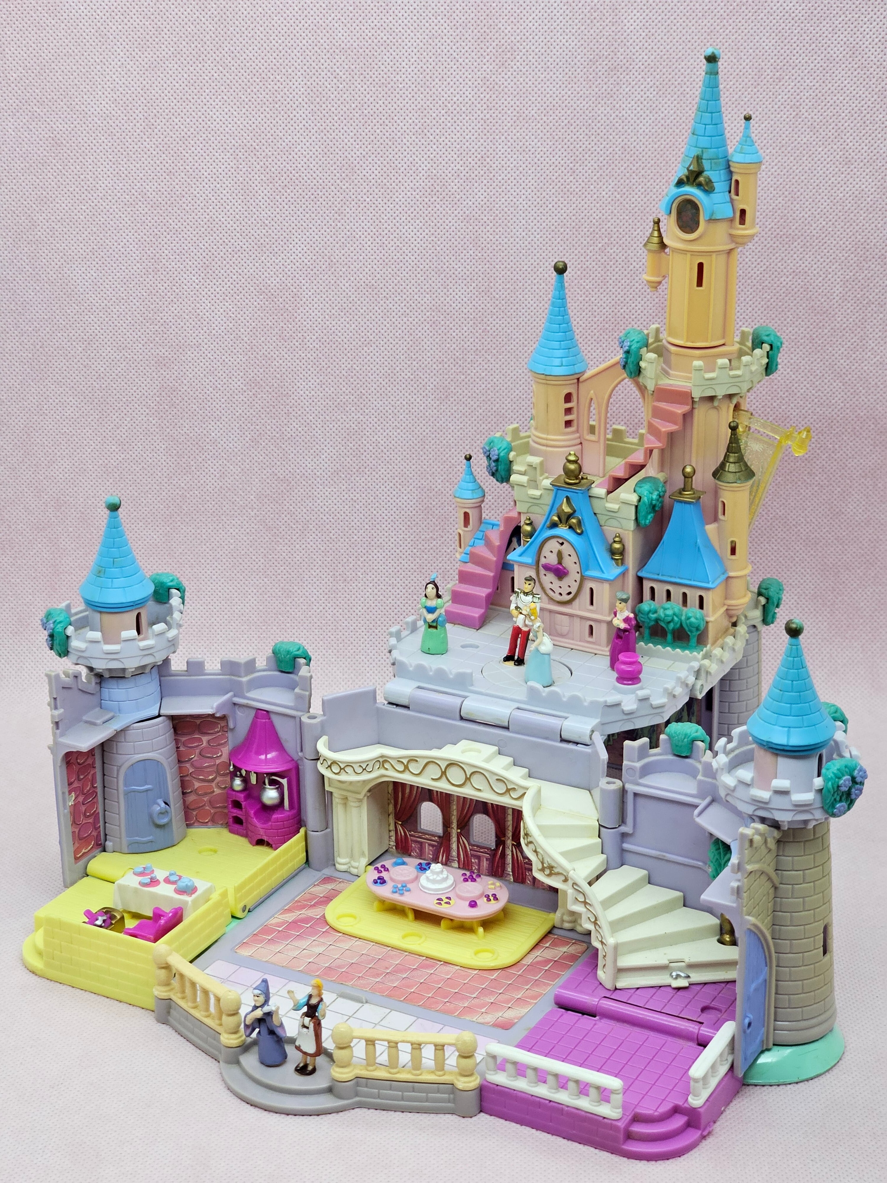 ディズニー ライトアップシンデレラ城 ライトアップ可 | ポーリー