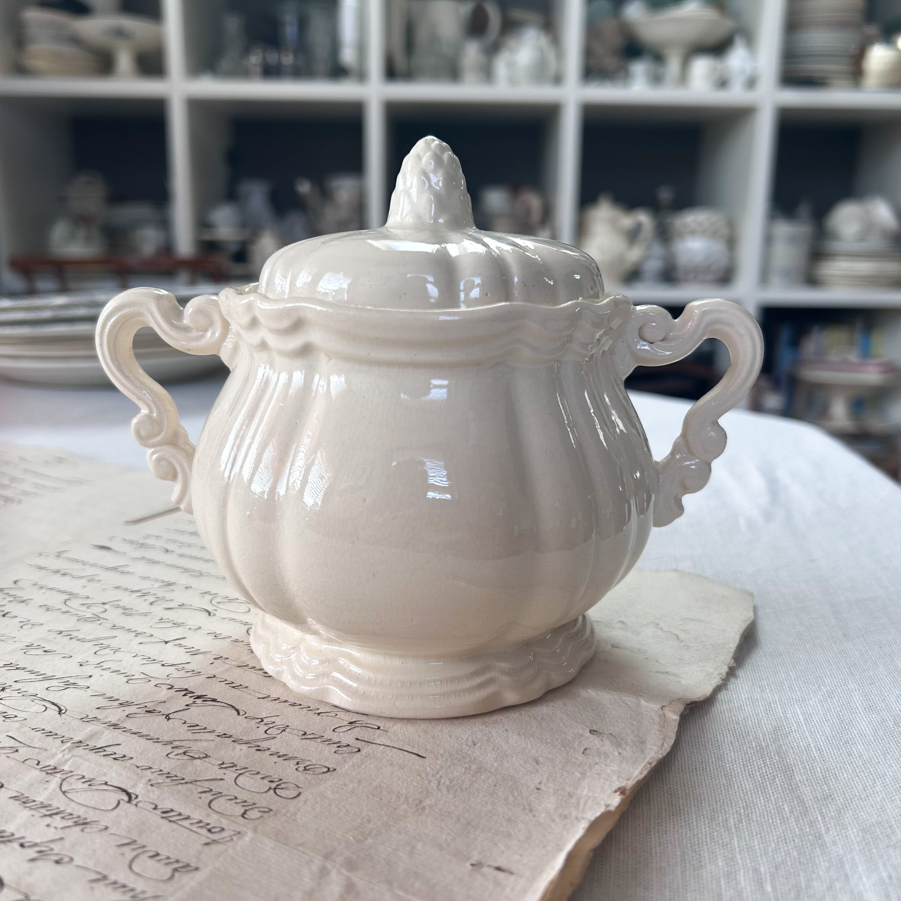 フランスアンティーク サルグミンヌ 花リム ポット ミルクピッチャー 2点