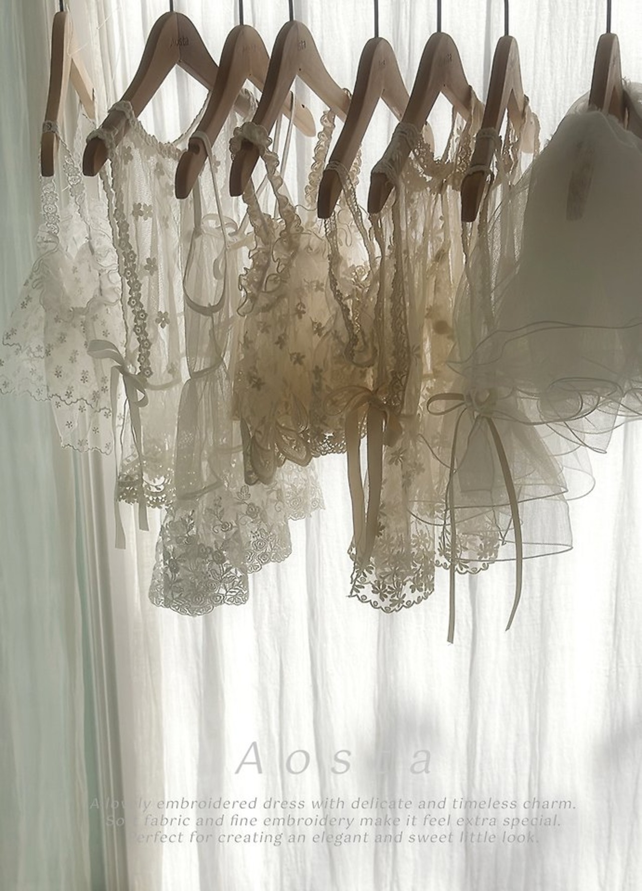 [Aosta] Lace open bustier / [아오스타] 레이스오픈뷔스티에