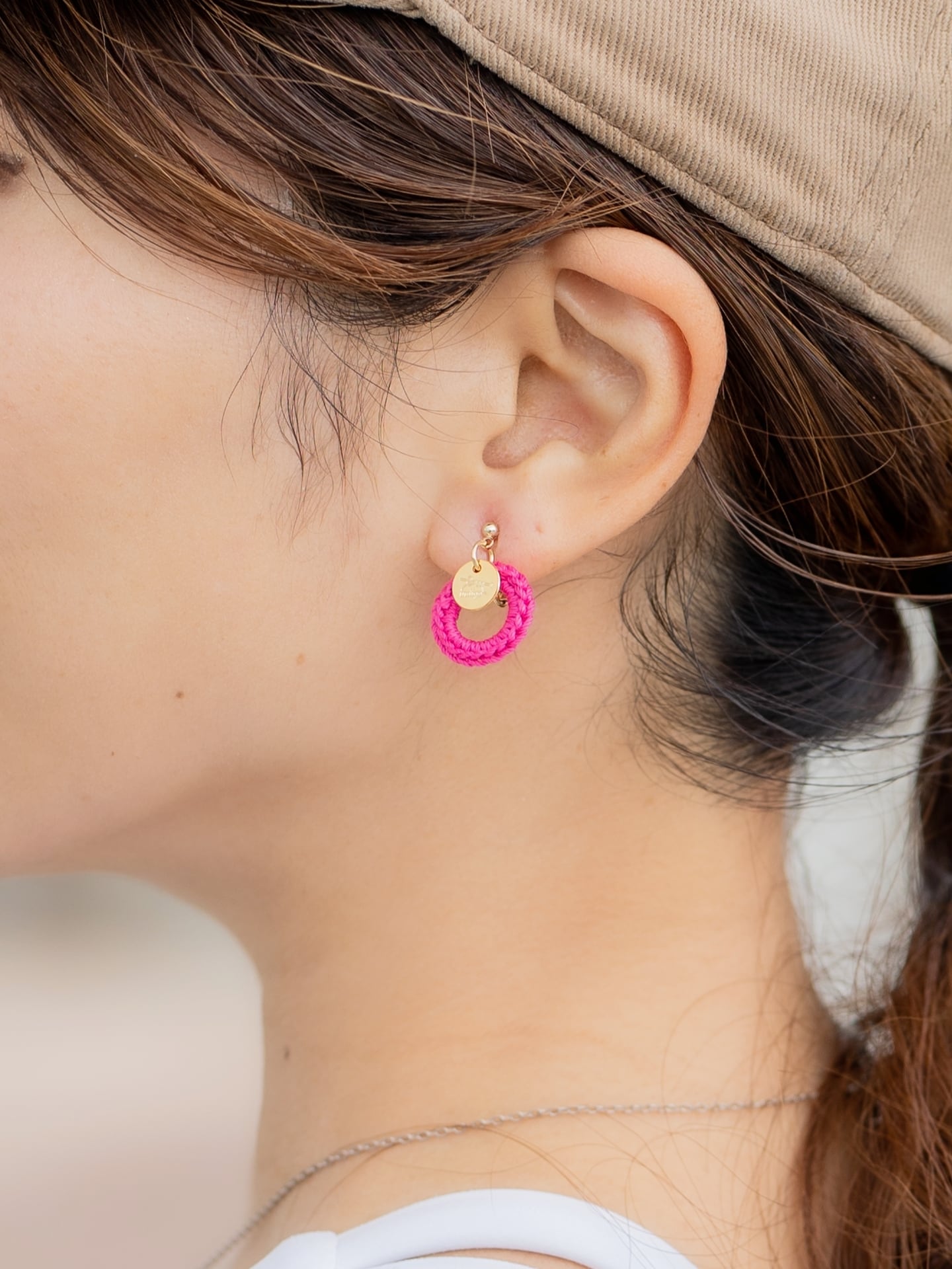 airy / dragon fruits