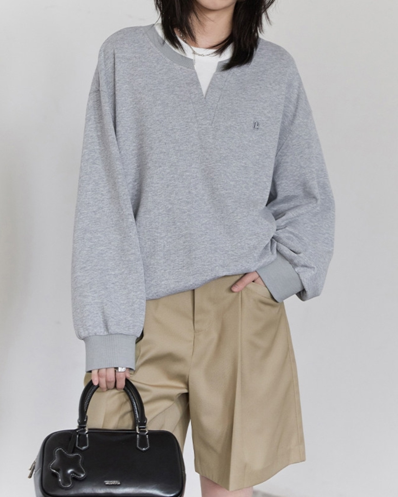 Slit neck bicolor sweat tops L0139