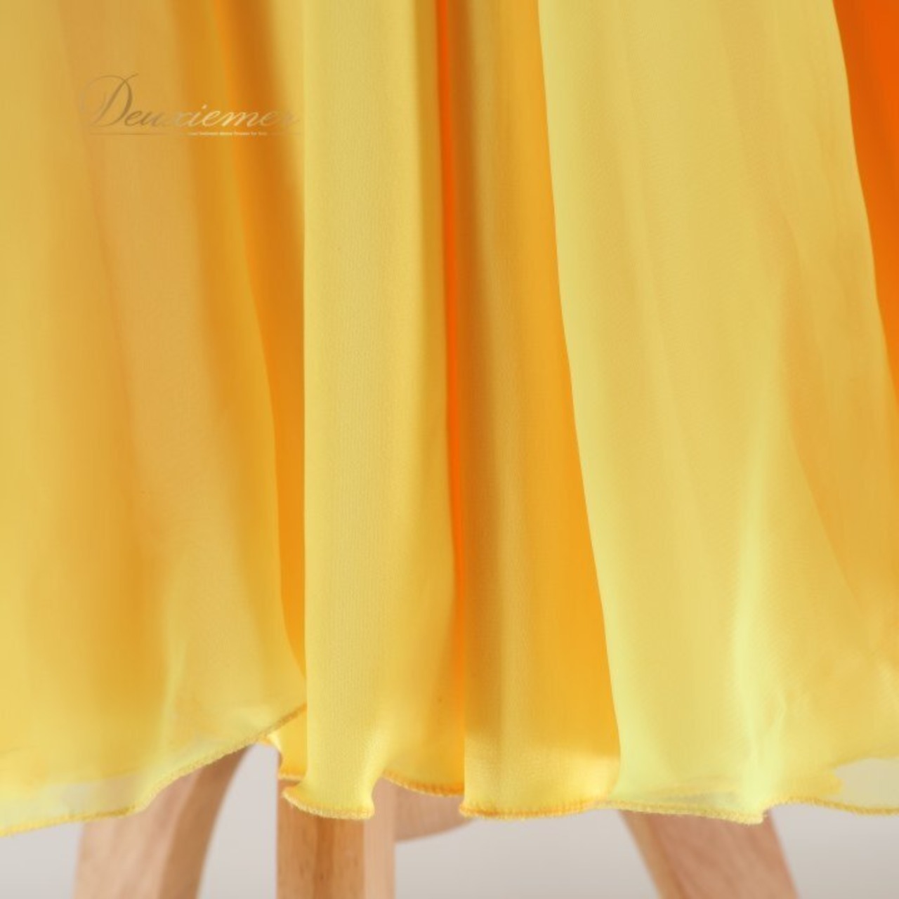 社交ダンス 衣装 クリスアン chrisanne ロビンフッド ROBINHOOD スタンダードドレス ワンピース ドレス イエロー系 オレンジ系 黄色 オレンジ フロート レース デモ 競技 ダンス パーティ 発表会 競技用ドレス デモ用衣装 キラキラ ビジュー