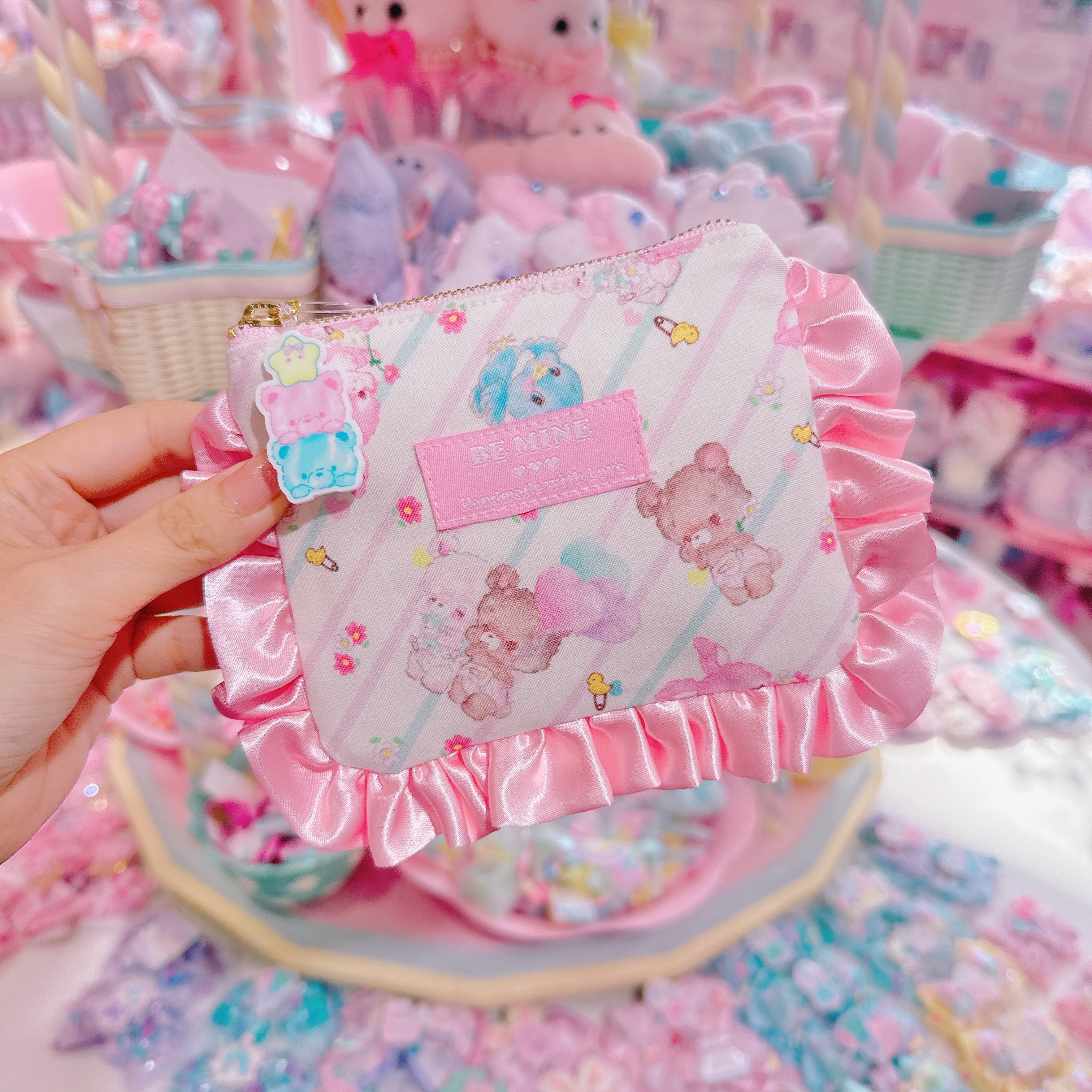 【E3】94-10コットンレース＆サテンフリルミニポーチ