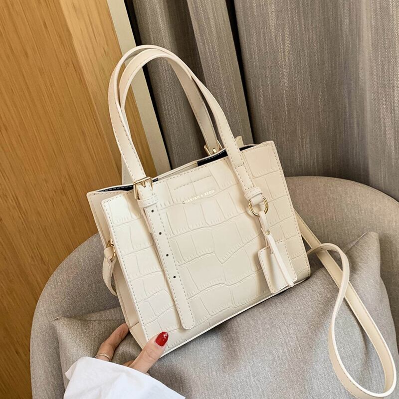 ホワイトバッグ2020新しいトレンド夏の野生の大容量メッセンジャーバッグinsネット赤ファッションレディース小さな正方形バッグ Tiancai_Wing_Bag7947971