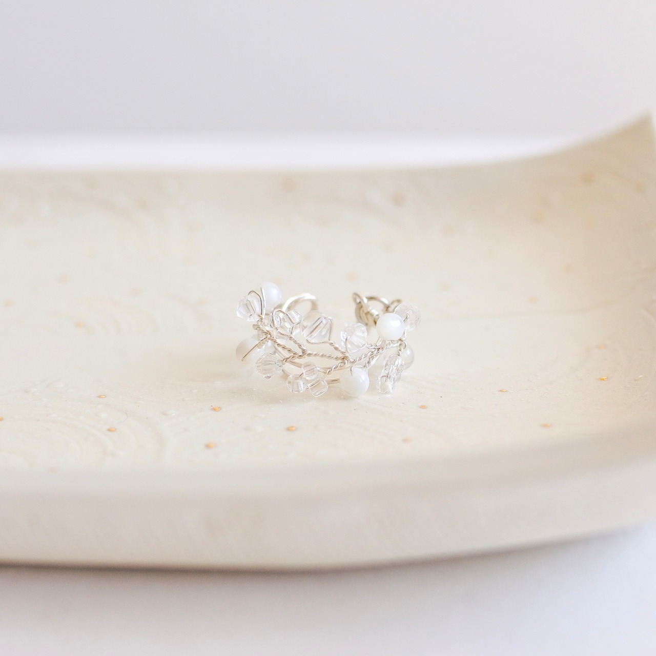 結わい(小)イヤカフ（両耳アシメカラーのページ）