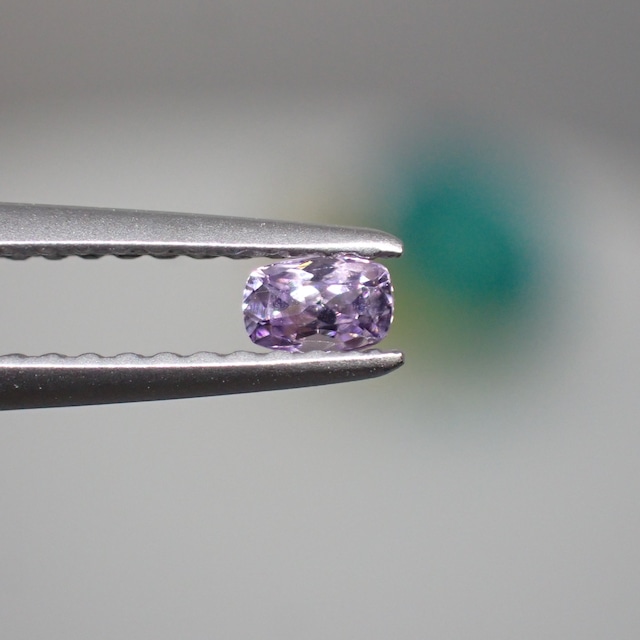 珍しいアフガニスタン産☆キラキラのパープルスピネル 0.117ct