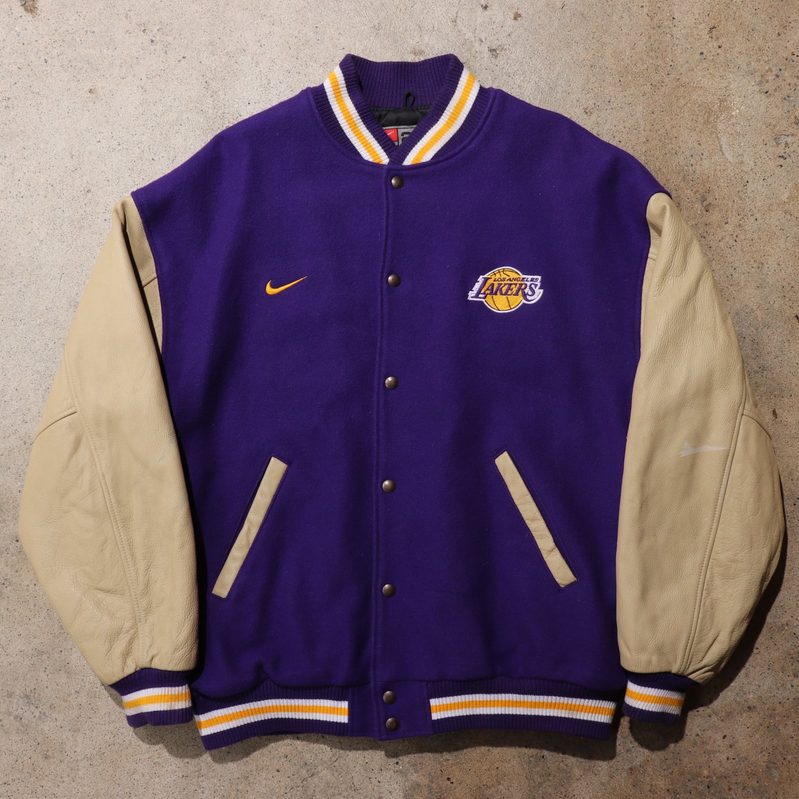 マリナーズ超希少 90s【刺繍】美品 NBA レイカーズ Lakers スタジャン 肉厚