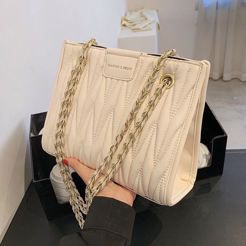 チェーン サマー 夏物 トートバッグ Tiancai_Wing_Bag94829539961