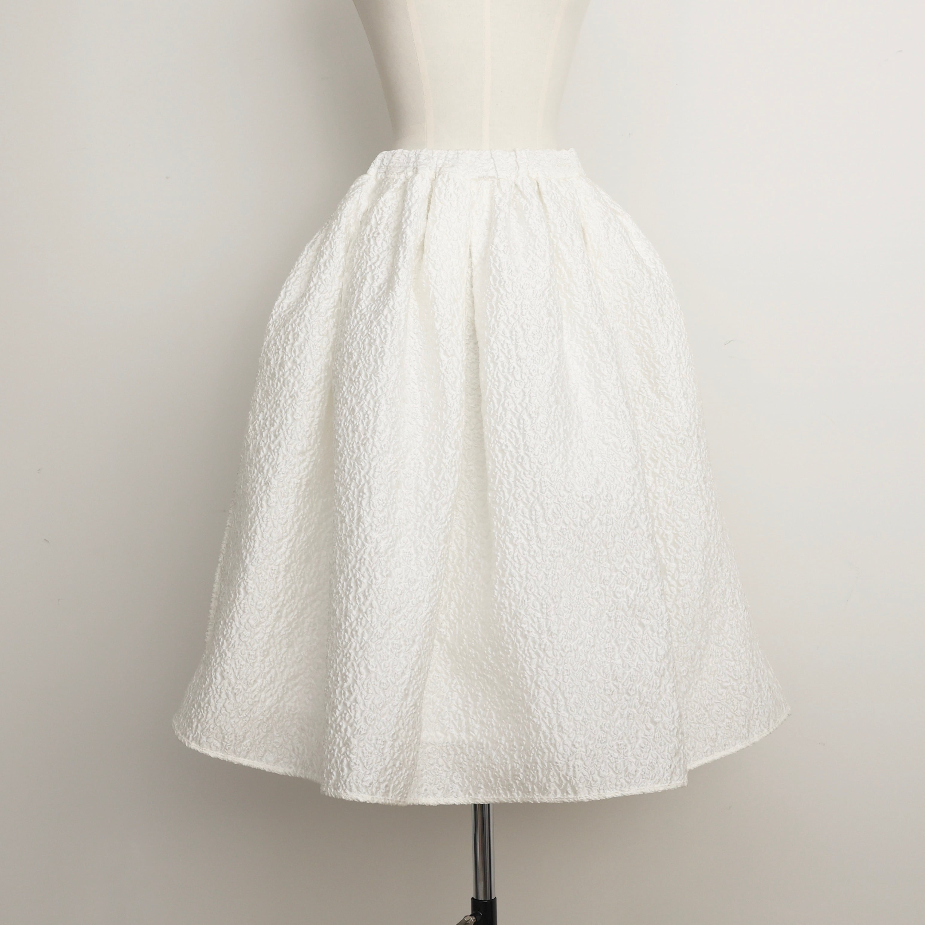 GPS-333 Flower Gloss Skirt White | gypsohila