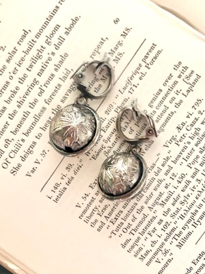 【Run Rabbit Run Vintage 】 Ball type earring