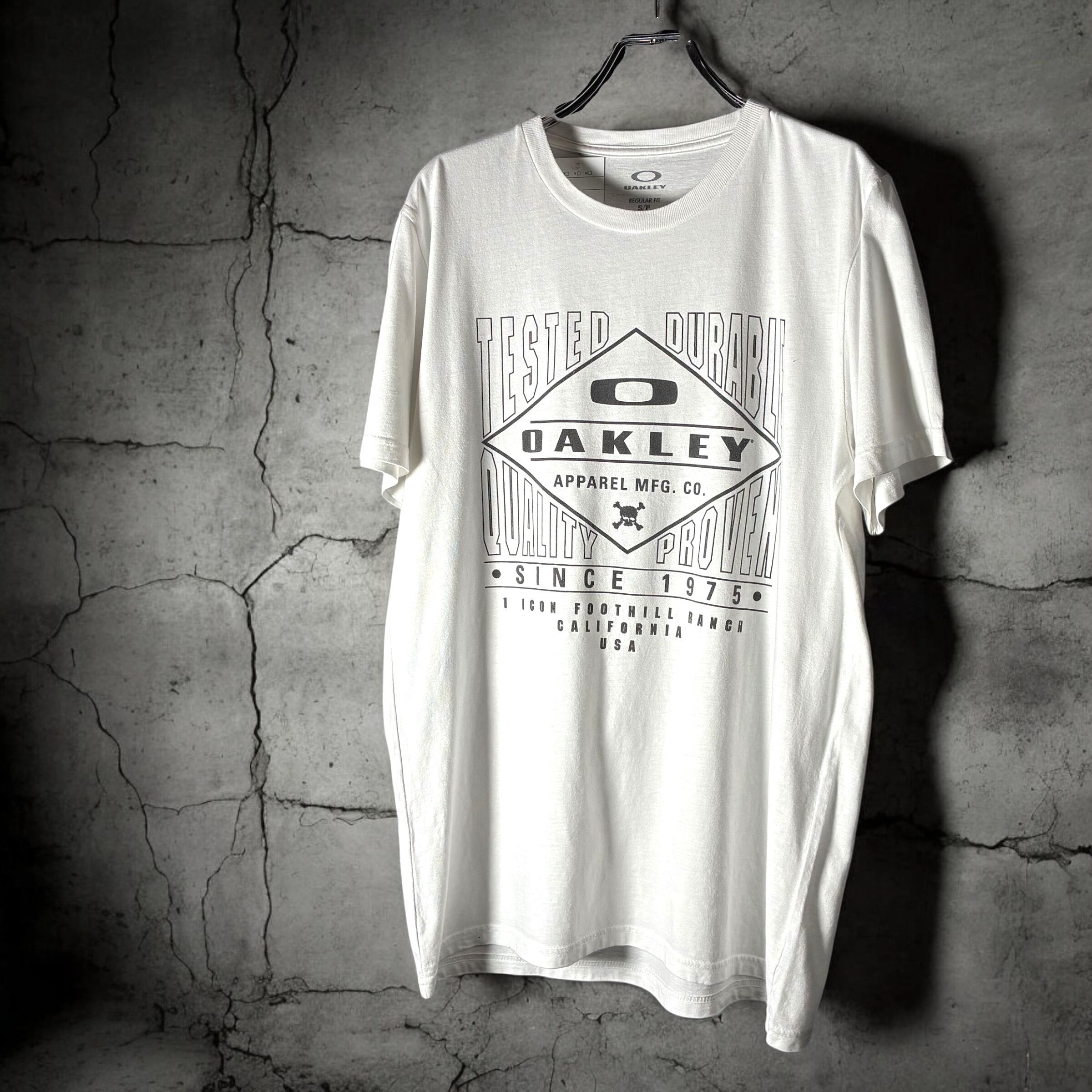 OAKLEY グラフィックTシャツ ホワイト S | 古着屋 the moon