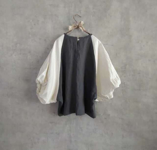 ボリュームスリーブプルオーバー　袖丈50cm