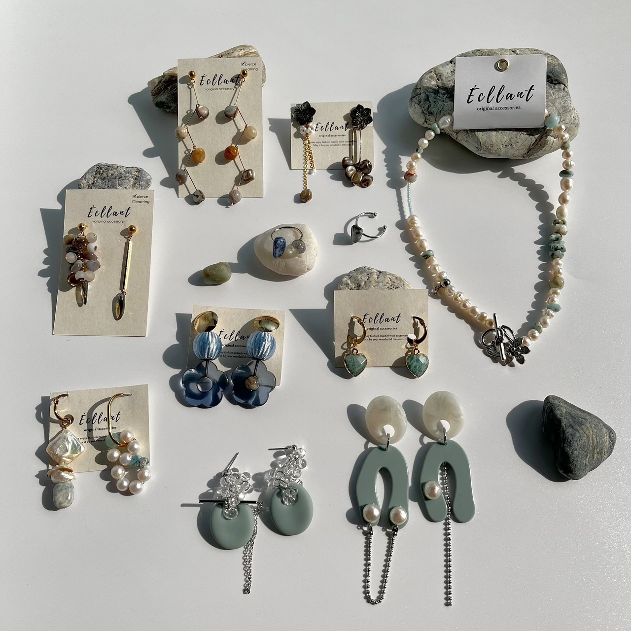 2トーンカラー 大振りピアス / イヤリング / サージカルステンレス