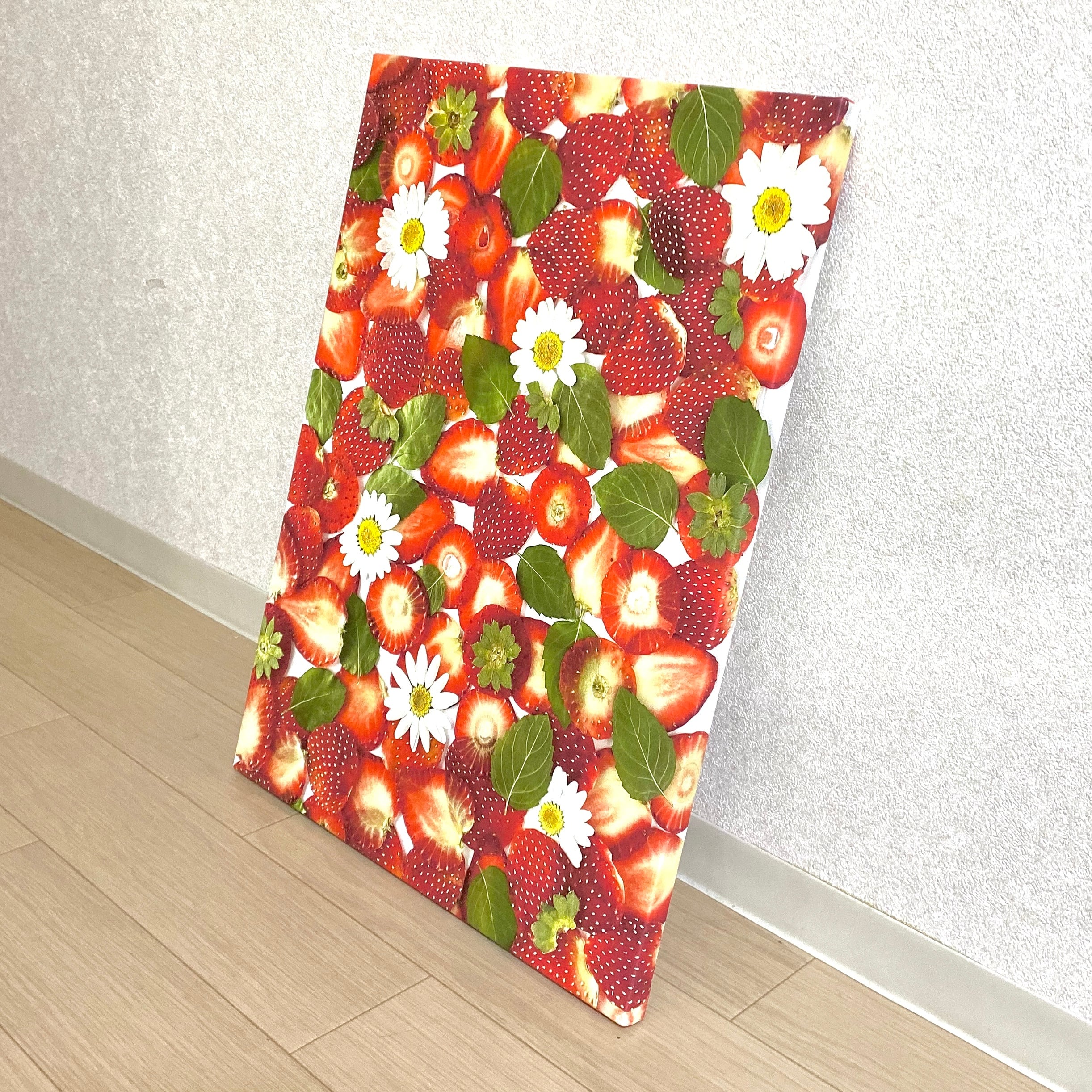 いちごたっぷりのアートボード | astin muhler | 押し花・押しフルーツ