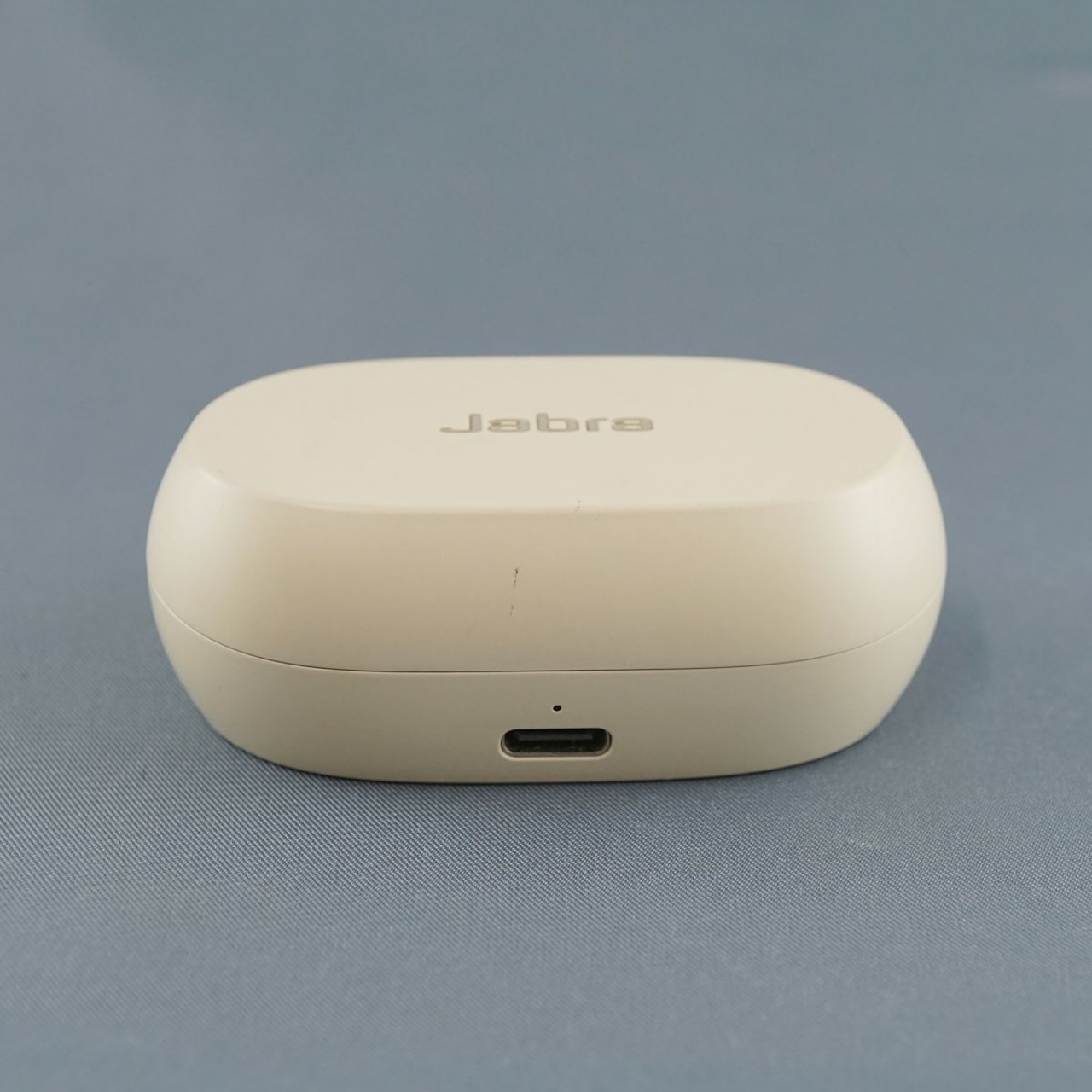 当日発送】美品 Apple しょうもなく AirPods ケースのみ MMEF2J/A正規品 