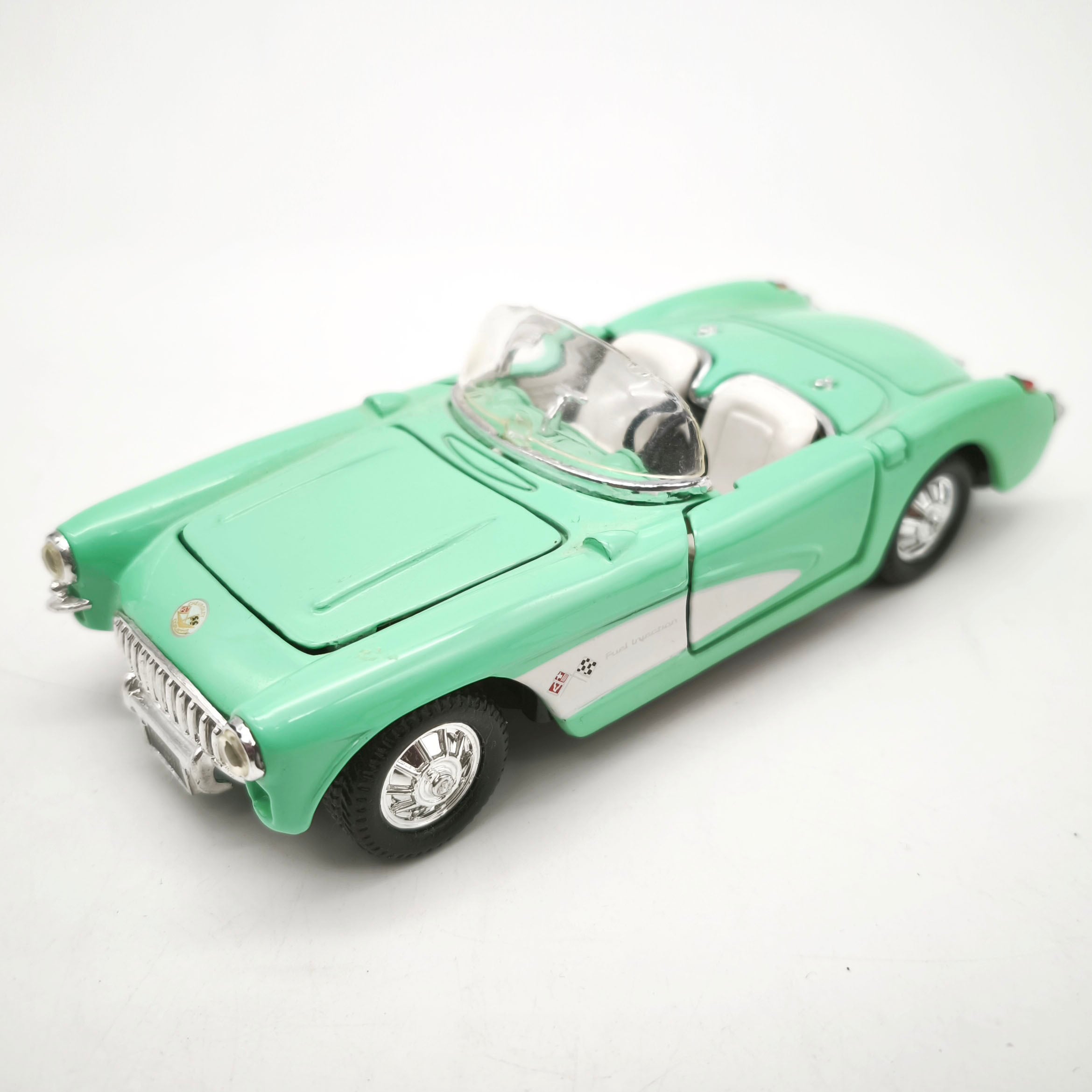 シボレー・コルベット・1/34スケール・プルバック・ダイキャスト