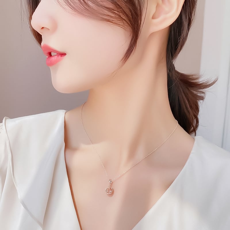 ピンククラウン ネックレス ｜ 上品 レディース | LAVISH