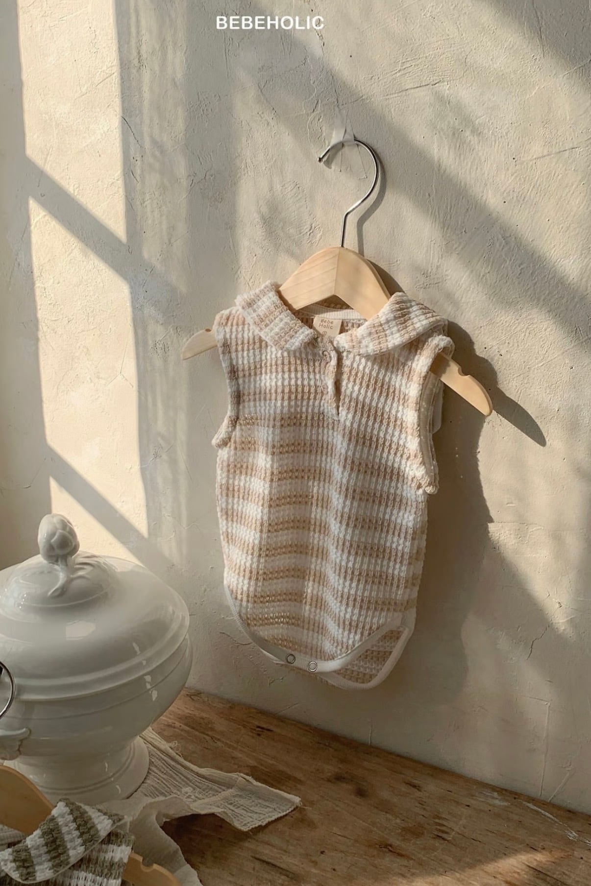 【bebeholic】ストライプセーラースーツ ベージュ(55~85cm)