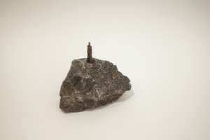 (144) pewter figure-mini石台付_023