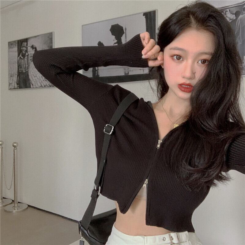 セクシーなショートスリムフィットフード付き長袖ジッパーカーディガンジャケット女性2020秋新しい黒ニットセータートップ ブラックストロベリース11468365393