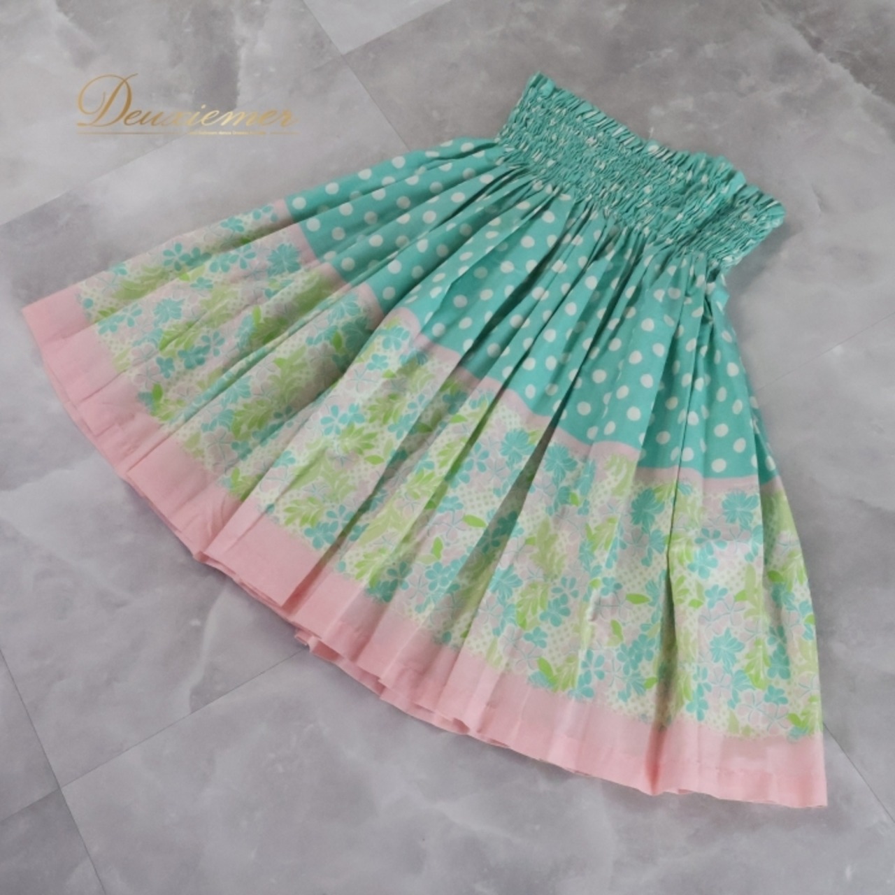 フラダンス 衣装 パウスカート ブルー系 エムエムジェイ 日本製 ドット柄 ハイビスカス柄 プルメリア柄 ハワイアンプリント 花柄 植物柄 アロハ フラ ダンス レッスン 練習 華やか 鮮やか かわいい おしゃれ スカート グリーン系 ピンク系 ホワイト系 水色 黄緑 ピンク 白 ドット フラダンス衣装 カジュアル かわいいデザイン オシャレ