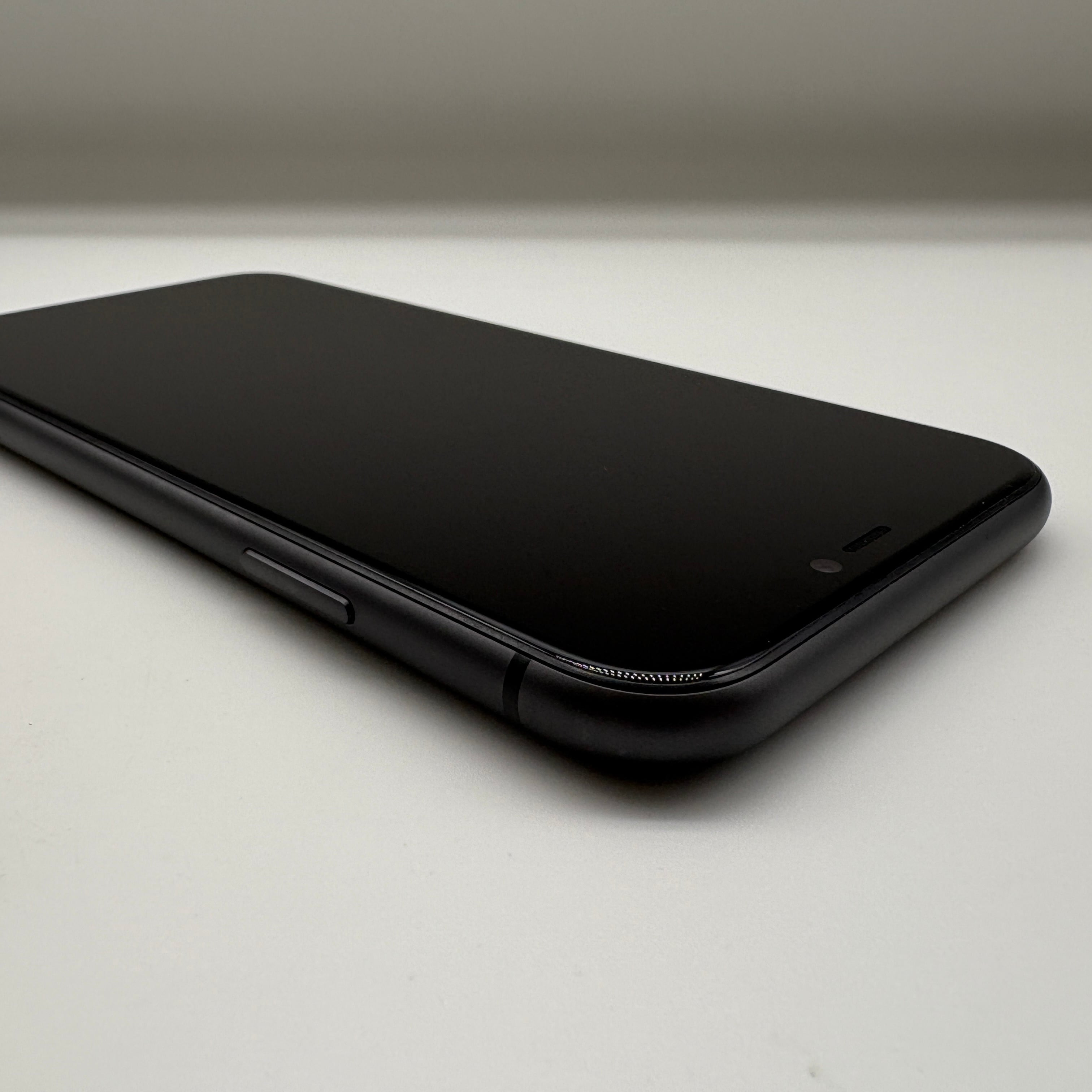 iPhone11 128GB ブラック アイフォン本体 SIMフリー SIMロック解除済み