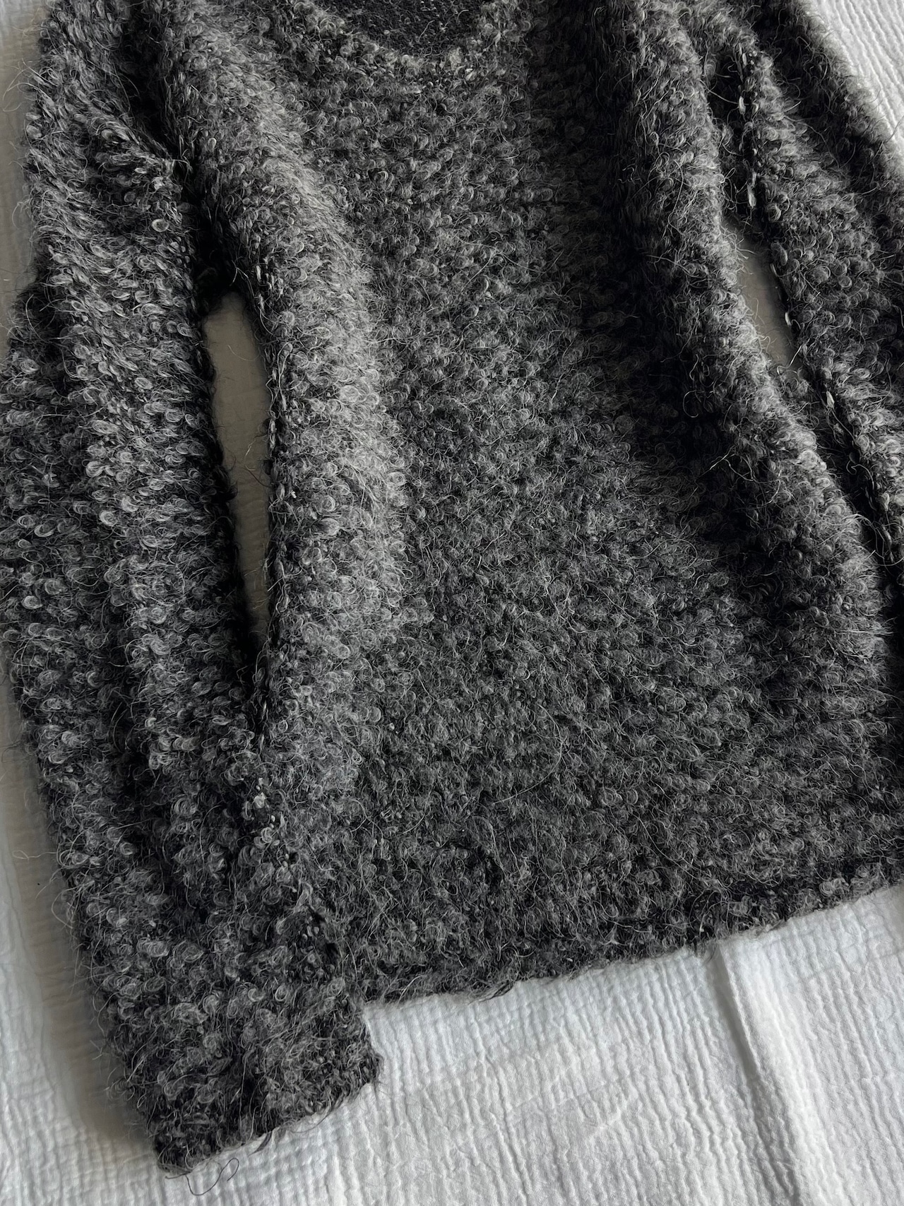 "TORNADO MART" Scale Wool Knit