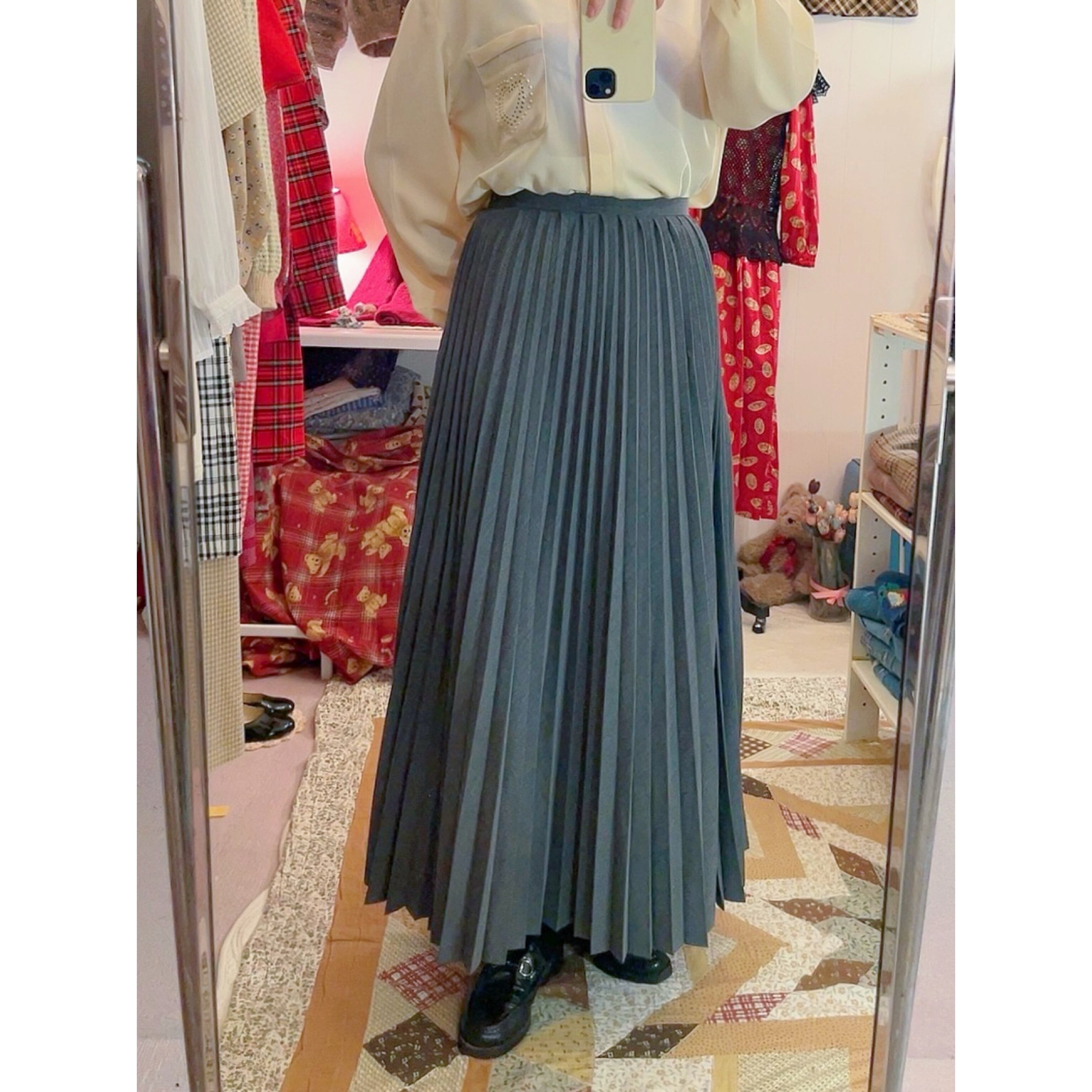 gray accordion pleats skirt