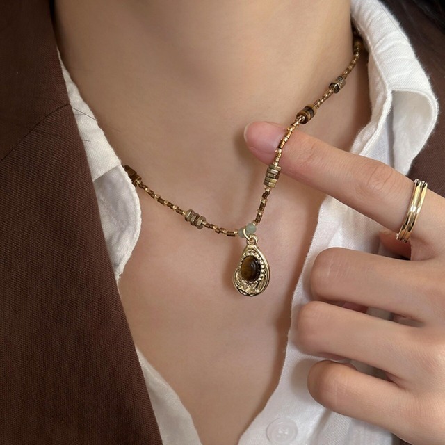 XIAN虎目石のレトロネックレス 3s