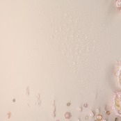 【社交ダンス衣装】ピンク ワンピース ドレス フロート 花柄 フリル レース オレンジ アイボリー デモ 競技用 発表会 パーティ 優しい色合い 可愛いデザイン 背面ファスナー 胸パッドあり 伸縮性 上半身のみ 人気 特別な日 雰囲気アップ ユニーク 肩パッドなし シンプル 安心 着心地よい