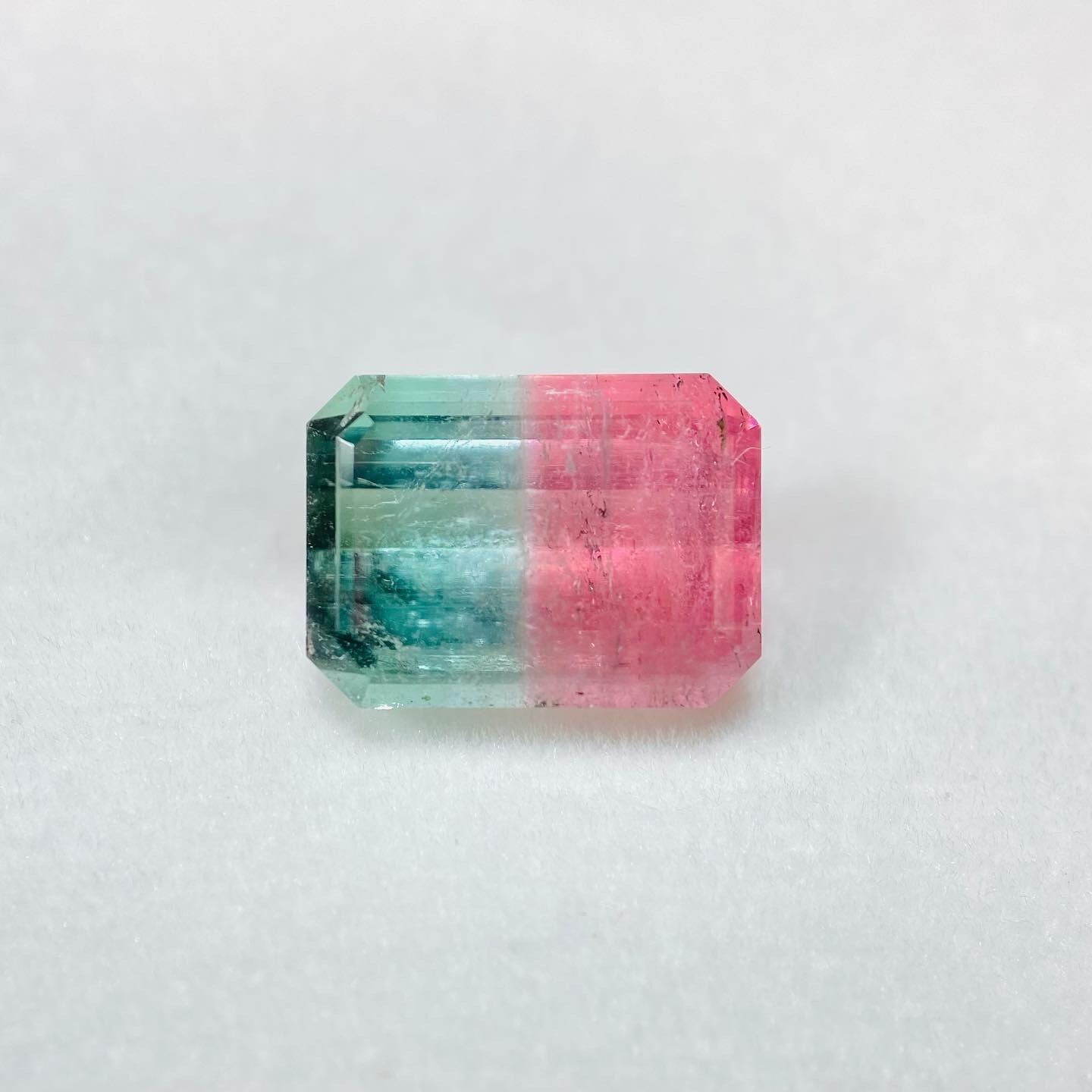 カラフルキューブなバイカラートルマリン