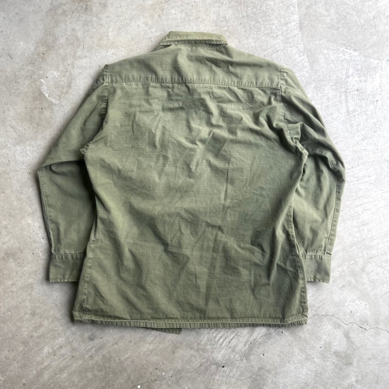 70年納品 70年代 米軍実品 U.S.ARMY ジャングルファティーグジャケット 4th リップストップ ミリタリー コンバットジャケット USA  SMALL REGULAR メンズM相当 古着 70s ヴィンテージ ビンテージ 【ミリタリージャケット】【VTG】 | cave