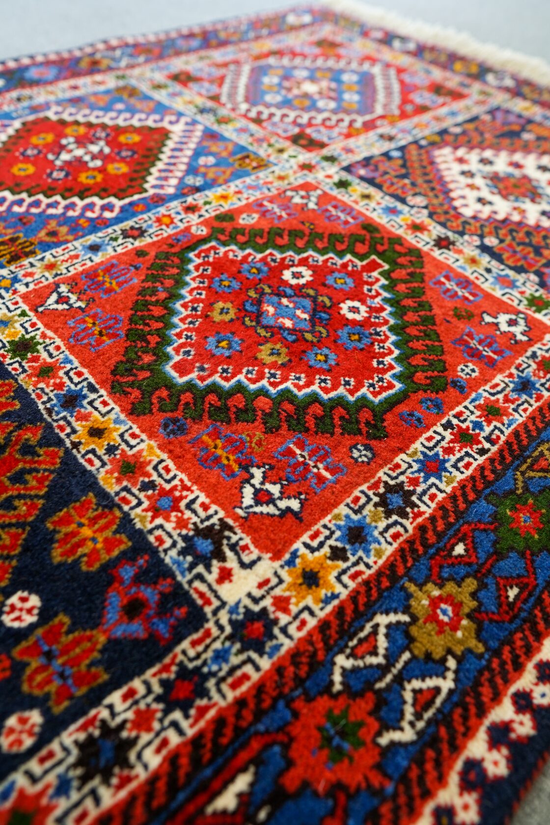 150×105cm ペルシャ絨毯 ヤラメ 高品質 手織りトライバル ラグ | Pay ID