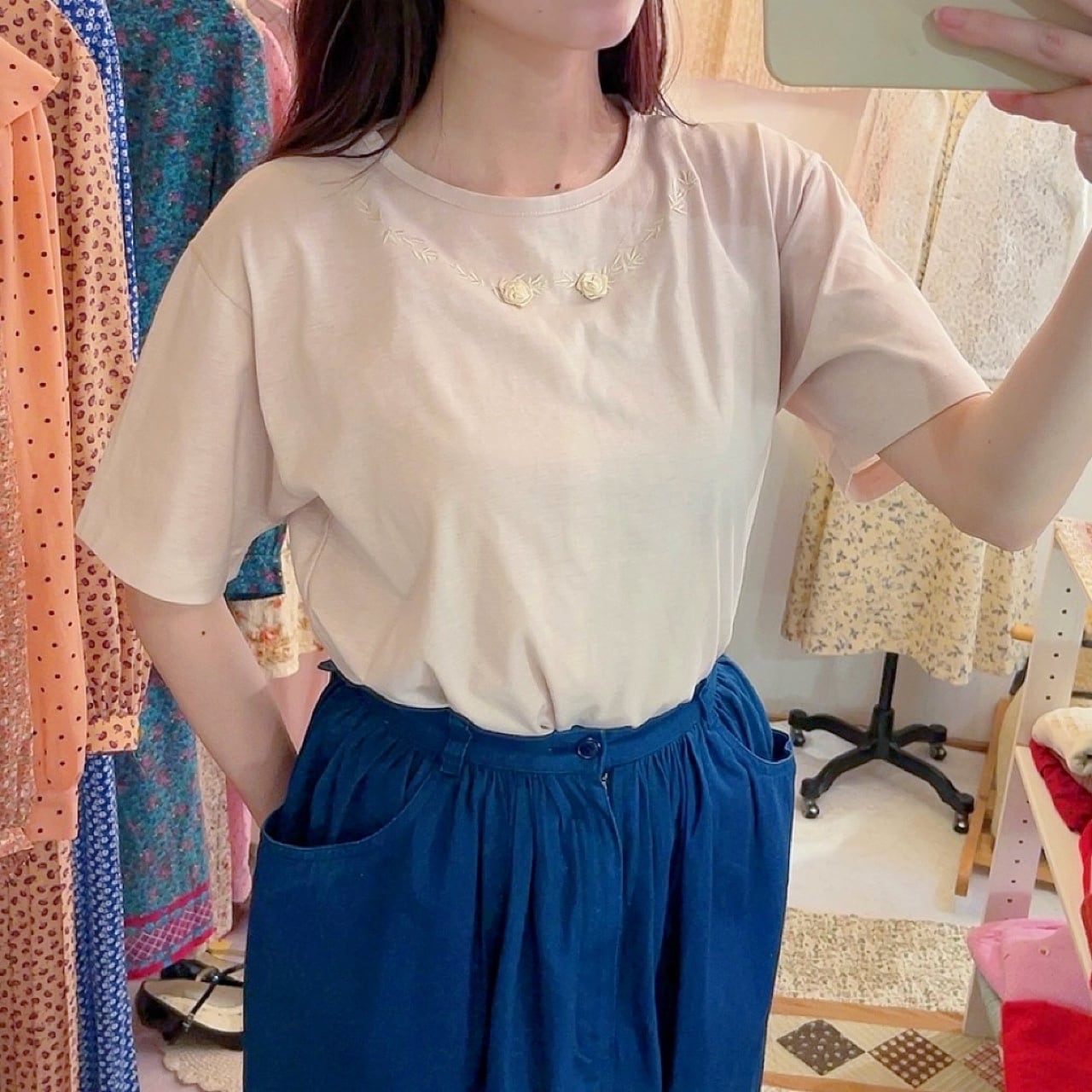 ribbon rose beige T-shirt